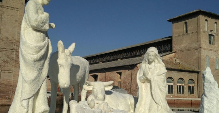 Il Presepe di sale sull'acqua